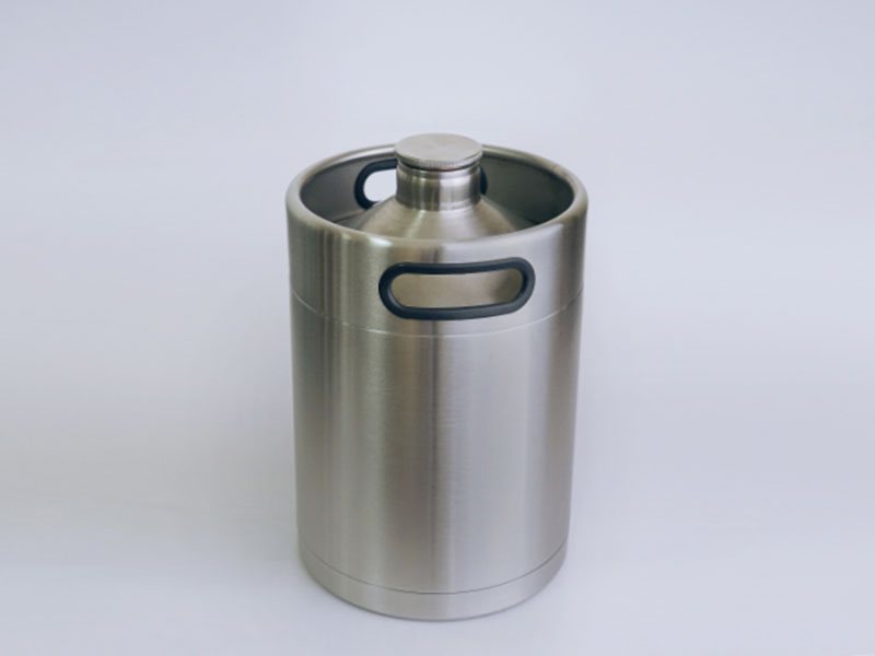 Beverage Kegs & Dispensing Sets image 3