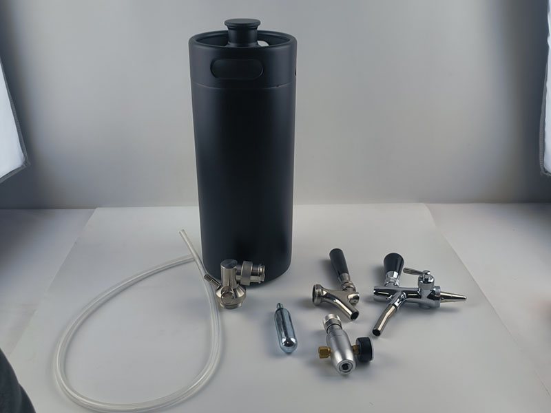 Beverage Kegs & Dispensing Sets image 10