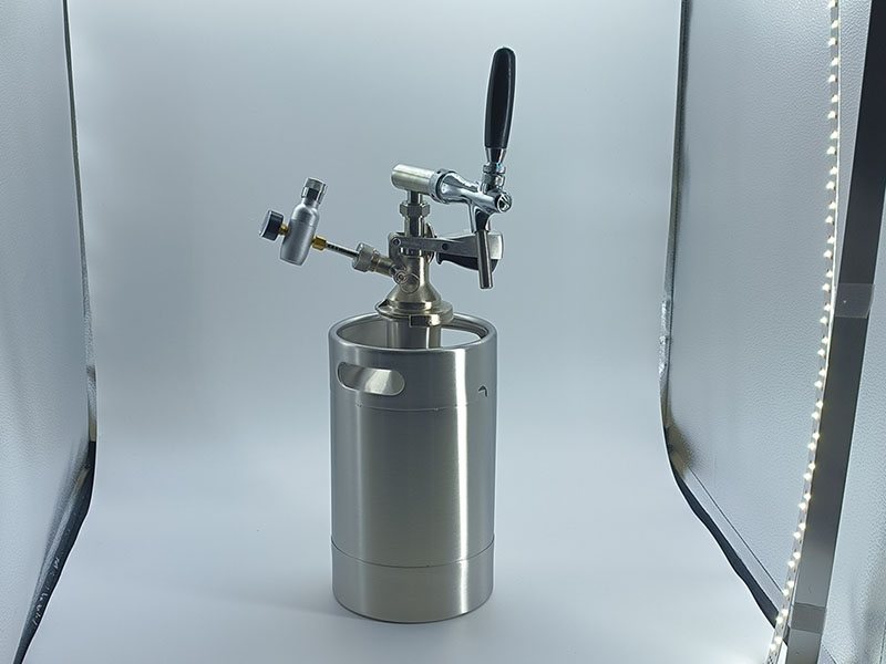 Beverage Kegs & Dispensing Sets image 19